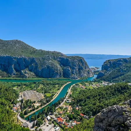 Filomena - Omis By Guide *